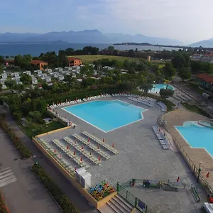 the-garda-village.it-lombardy.com/